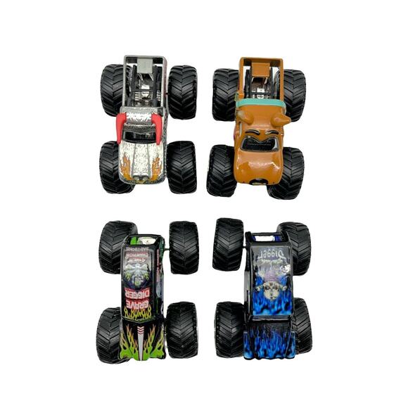 Lot of 4 Hot Wheels Monster Jam Trucks 1/64 Grave Digger Scooby-Doo El Toro etc. - Picture 2 of 10